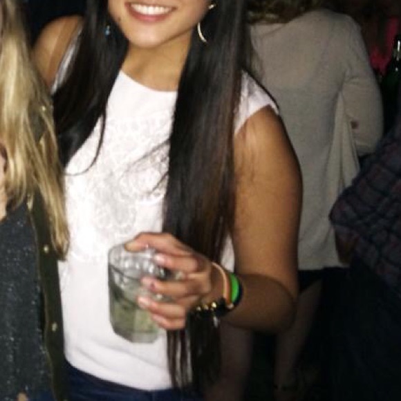 Tobi White Crop Top Tank w/ Open Back szM - Picture 3 of 3